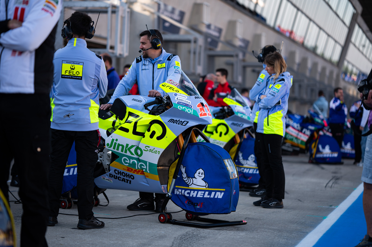 Day1_Ferrari_MotoE_R5_LeMans-07